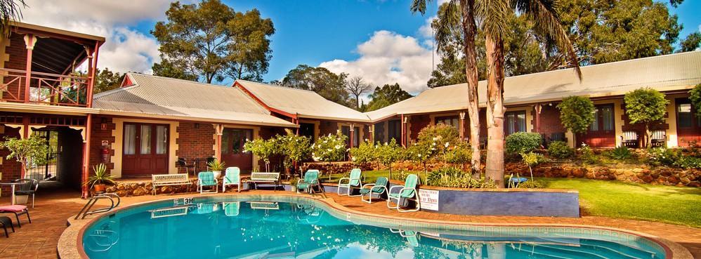 Heritage Country Motel Perth Bagian luar foto